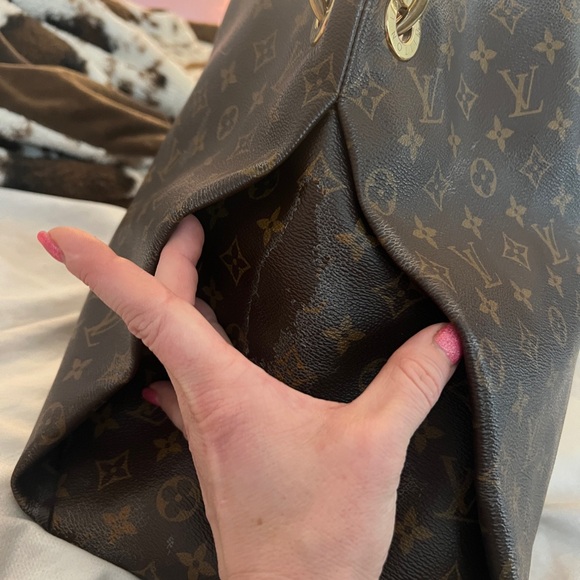 Louis Vuitton Artsy Monogram Brown Shoulder Tote Bag - Picture 7 of 15